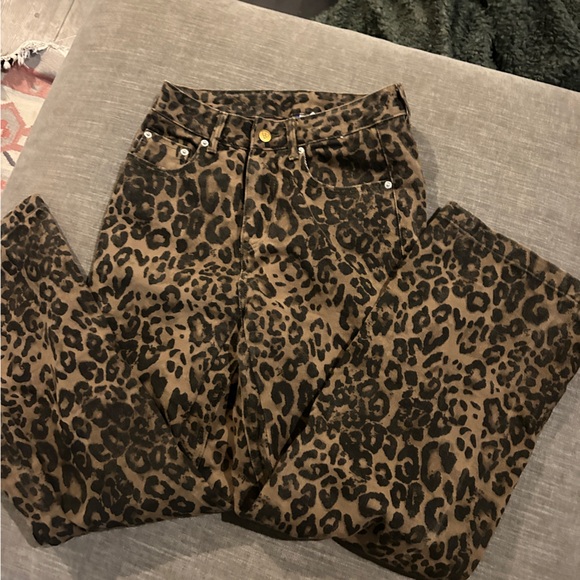 NWOT Aelfric Eden Leopard Cheetah Print Pants Jeans - Picture 2 of 3